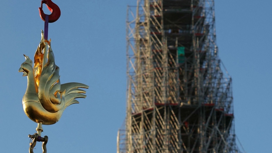 Bên trong công trình trùng tu nhà thờ Đức Bà (Paris, Pháp) trị giá 760 triệu USD